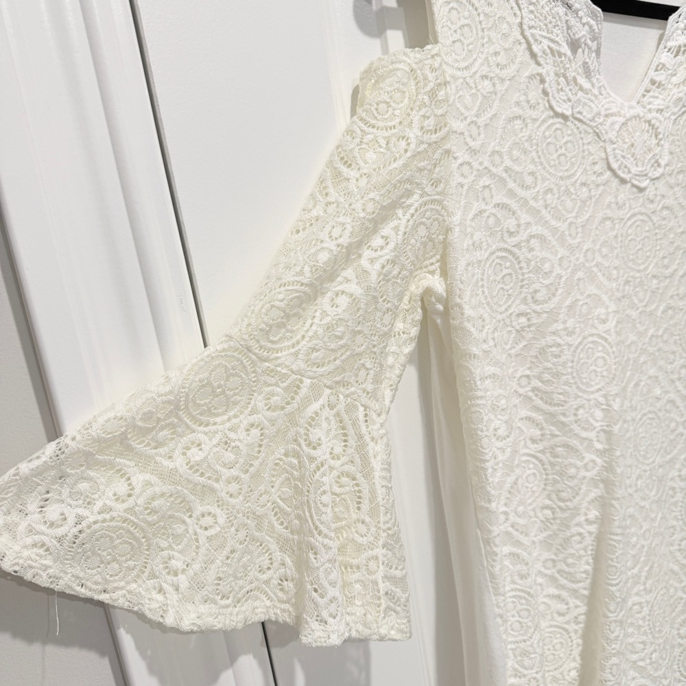 Elegant Lace Cream and white Cold Shoulder Top - Picture 4 of 8